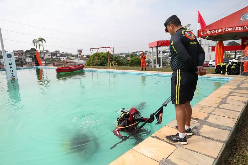 Pela primeira vez em mais de 10 anos, Corpo de Bombeiros inicia curso para novos mergulhadores da corporação